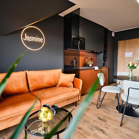 Aparthotel Jasmine By Housine Zator Esterno foto