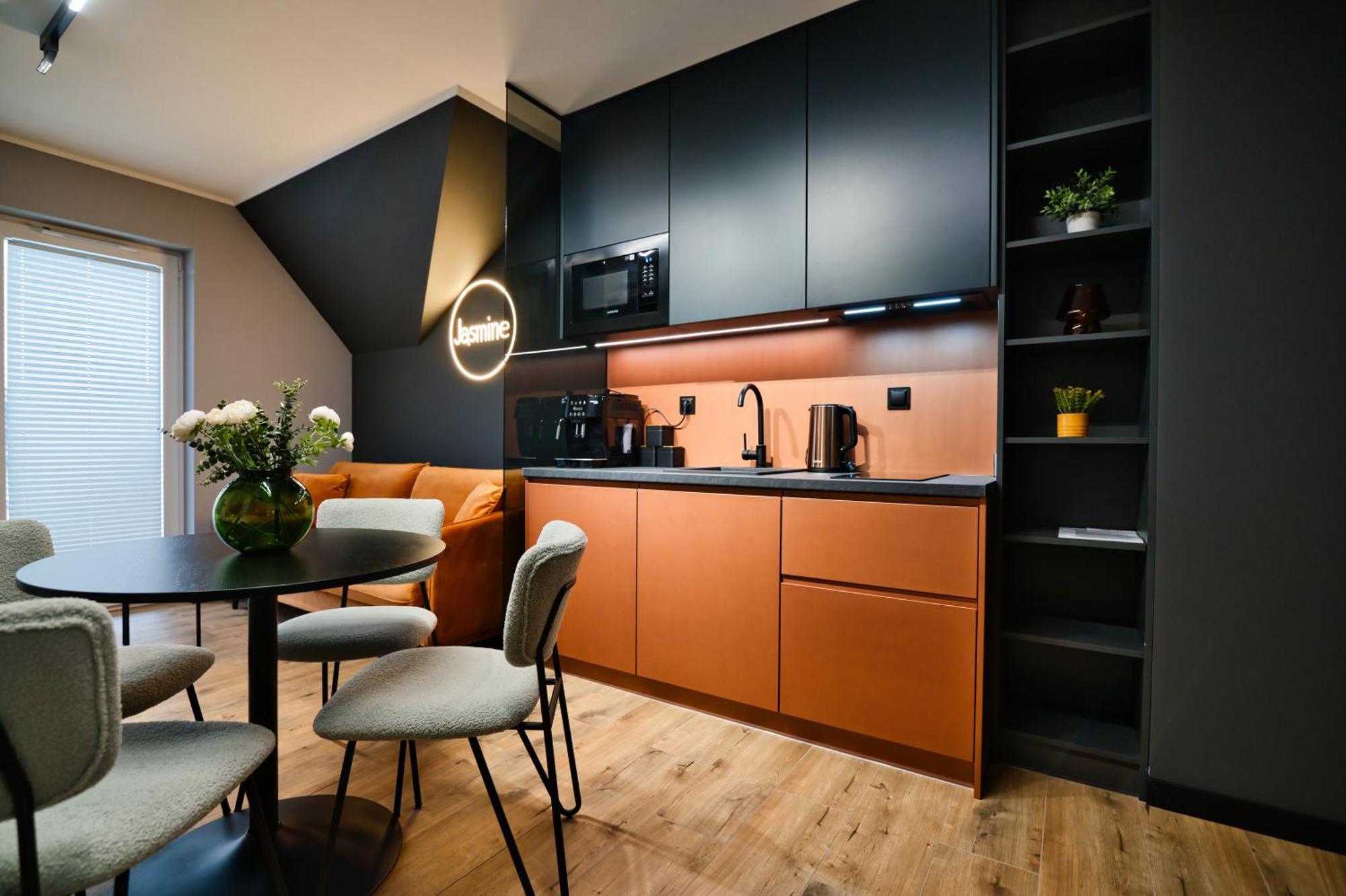 Aparthotel Jasmine By Housine Zator Esterno foto