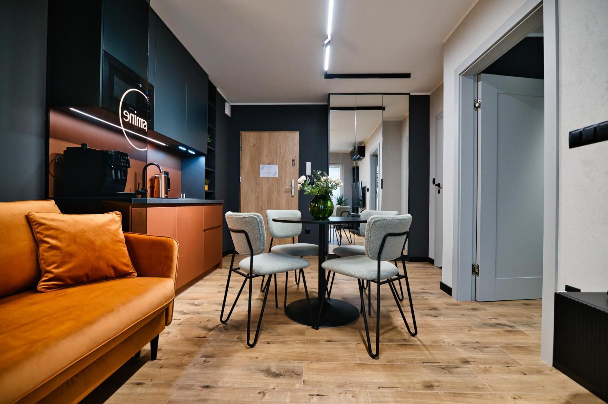 Aparthotel Jasmine By Housine Zator Esterno foto