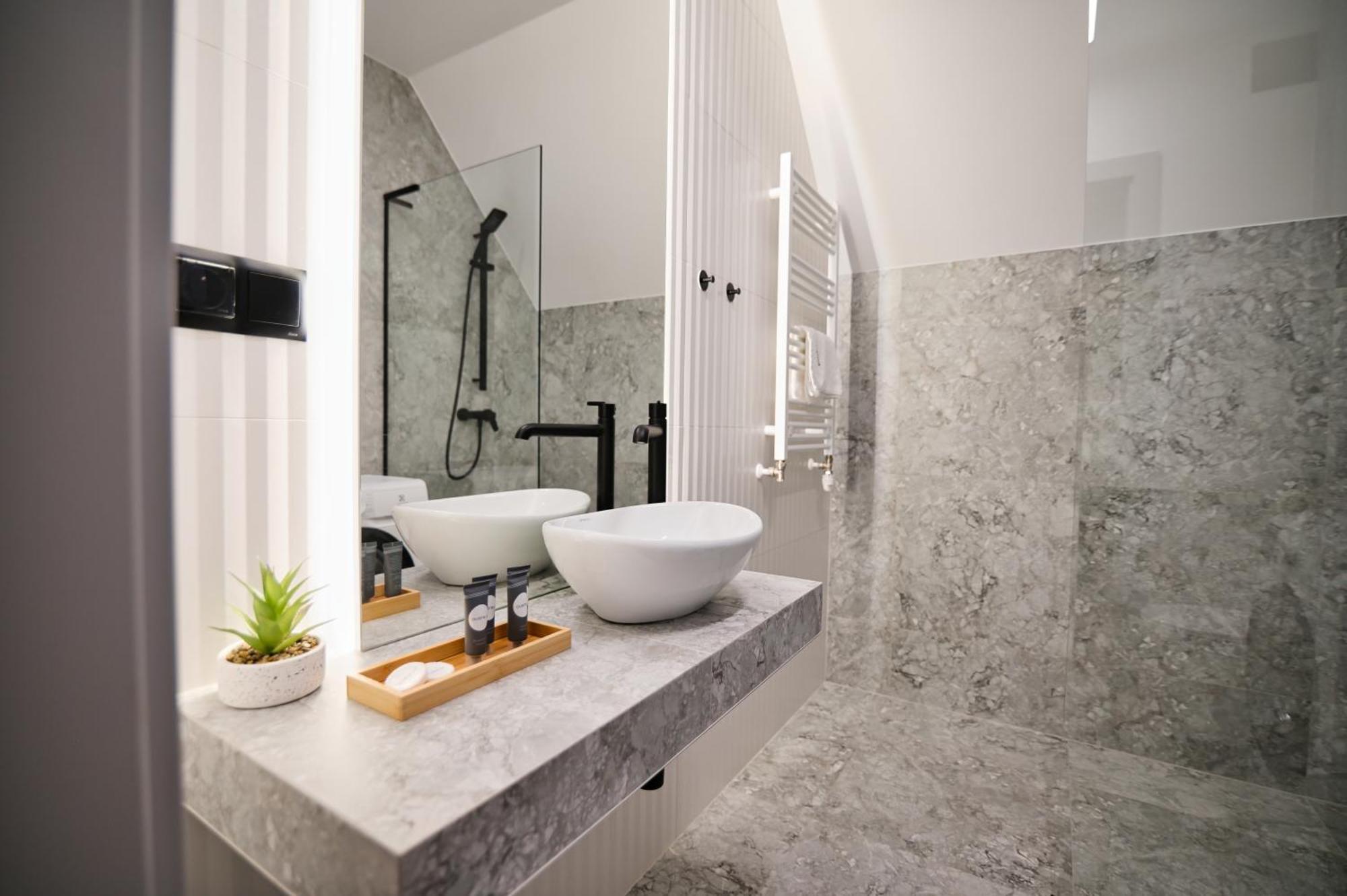 Aparthotel Jasmine By Housine Zator Esterno foto